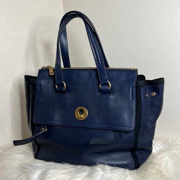 💯Authentic YSL Handbag 🍀 - Picture 17 of 17